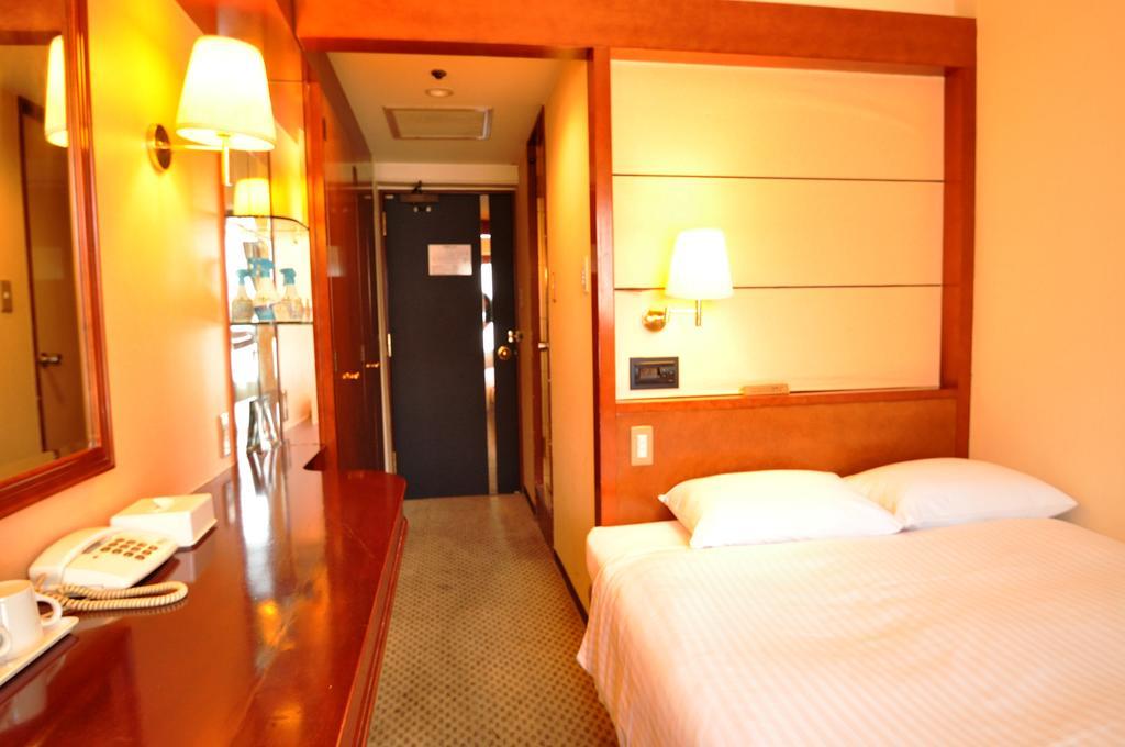 Toko City Hotel Umeda Osaka Room photo